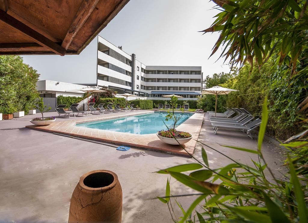 מונטאלטו די קסטרו Hotel Enterprise מראה חיצוני תמונה